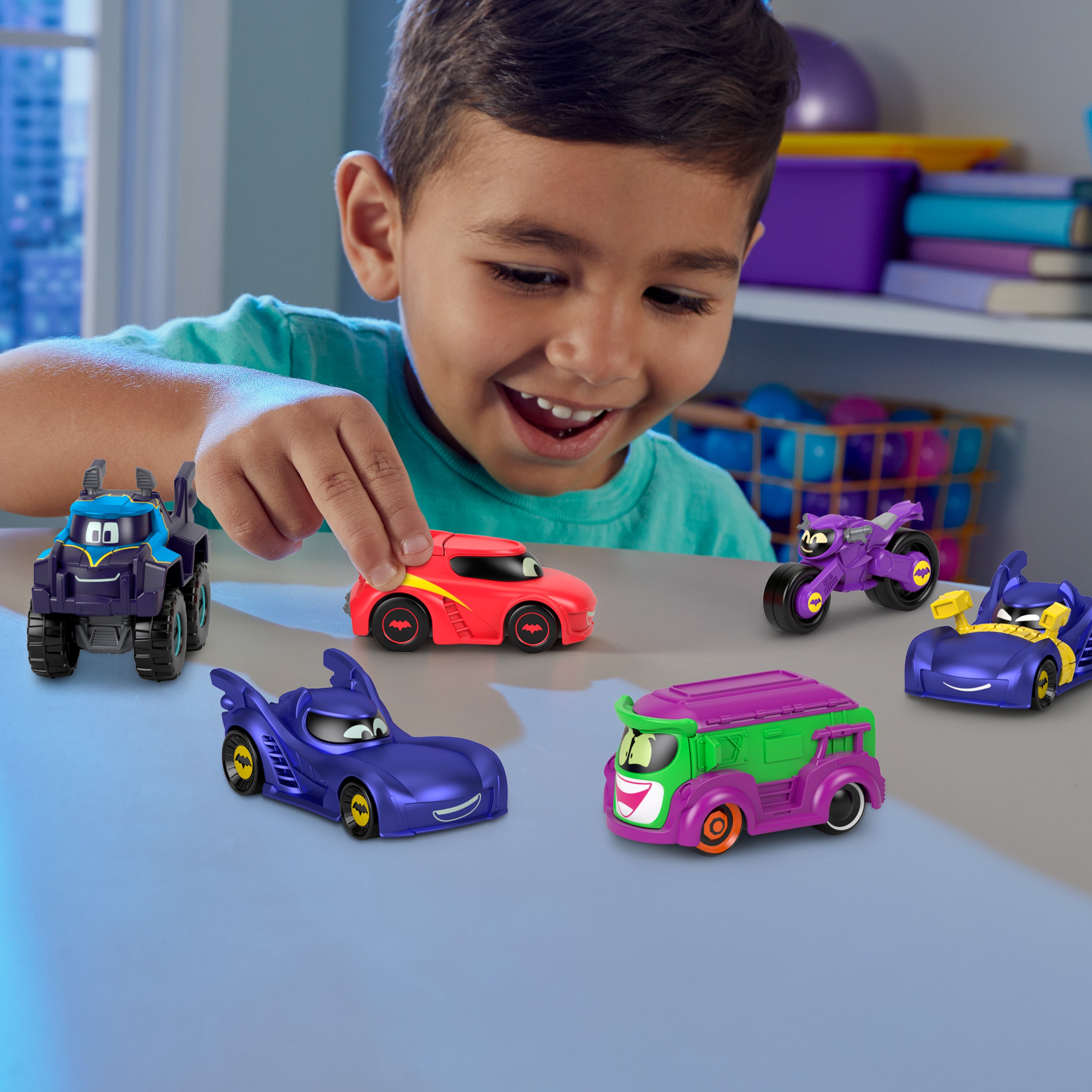 Fisher-Price DC Batwheels Prank the Joker Aracı - 1:55 Ölçek Die-Cast Model Araba (3+ Yaş)