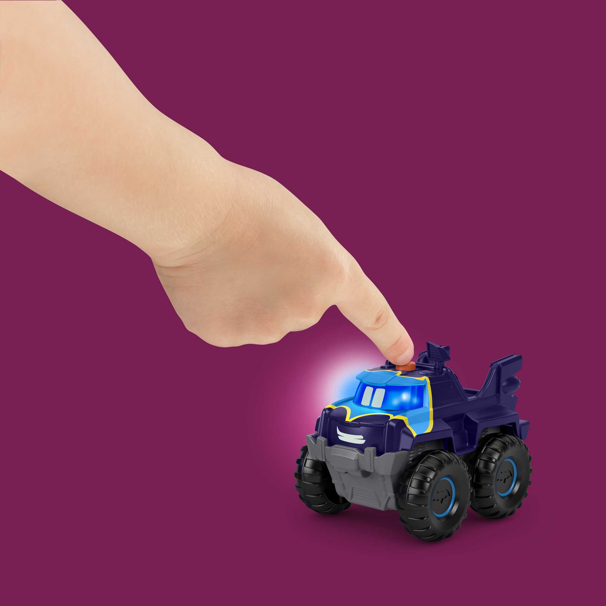 Fisher-Price Batwheels Işıklı Yarışçılar - Bam ve Buff 1:55 Ölçek Oyuncak Araba Seti (2'li)