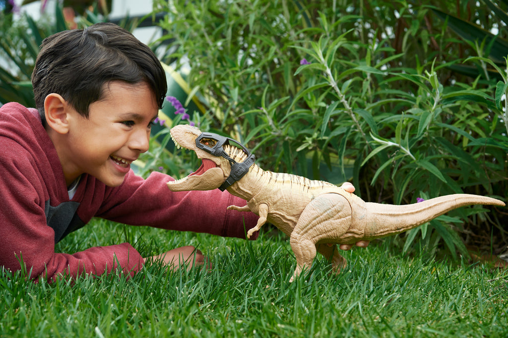 Jurassic World Gürleyen Görkemli T-Rex Figürü
