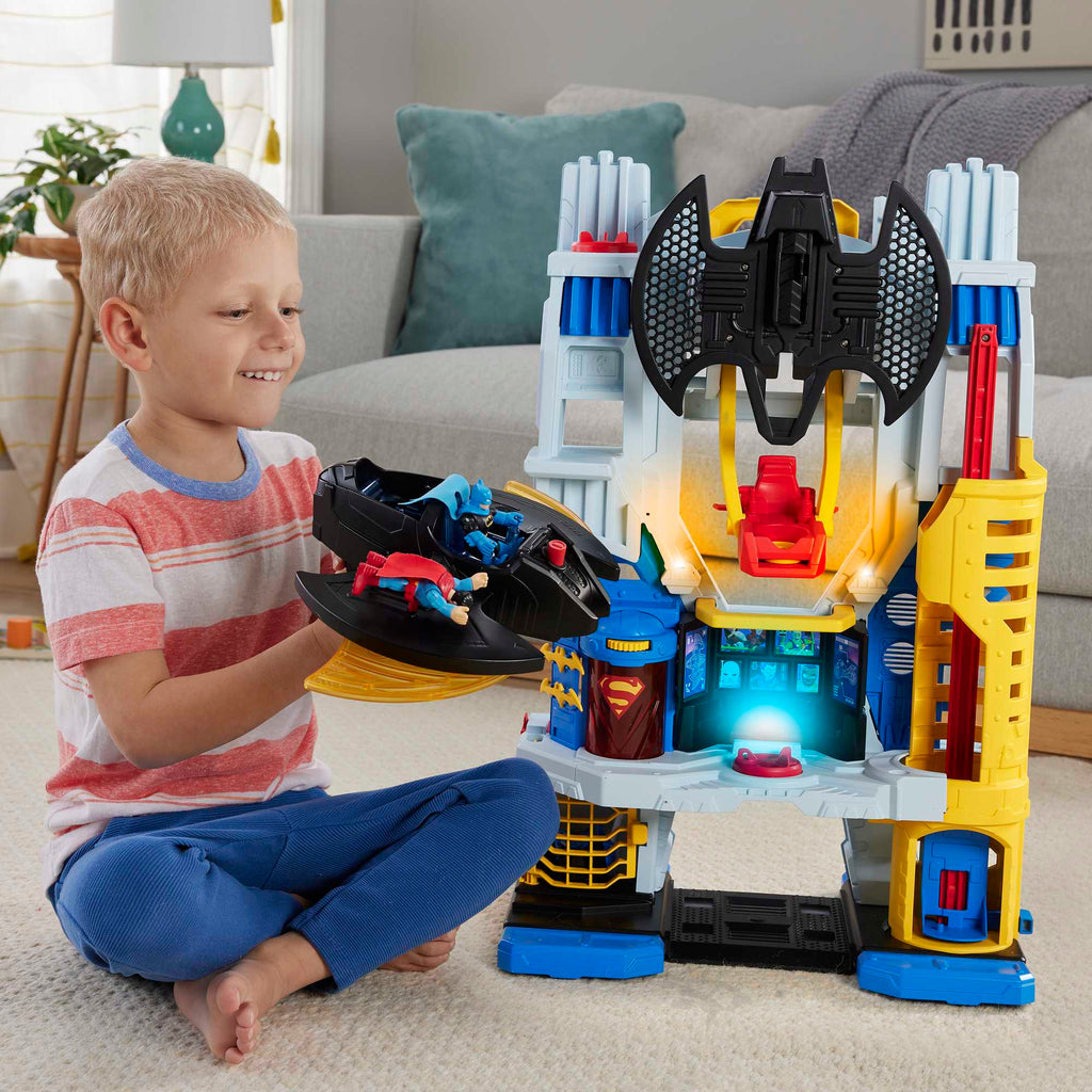 Imaginext® DC Super Friends™ ULTIMATE HEADQUARTERS™ Macera Seti