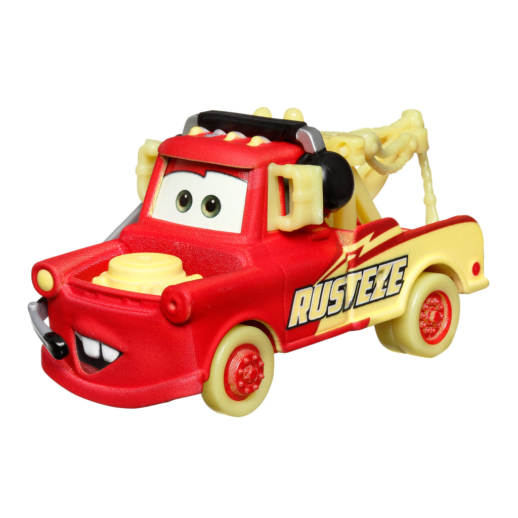Disney ve Pixar Cars Parlak Yarışçılar araçları karanlıkta parlayan, 1:55 ölçekli metal oyuncak arabalar içerir.