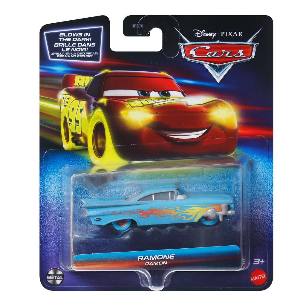 Disney ve Pixar Cars Parlak Yarışçılar araçları karanlıkta paylayan, 1:55 ölçekli metal oyuncak arabalar içerir.