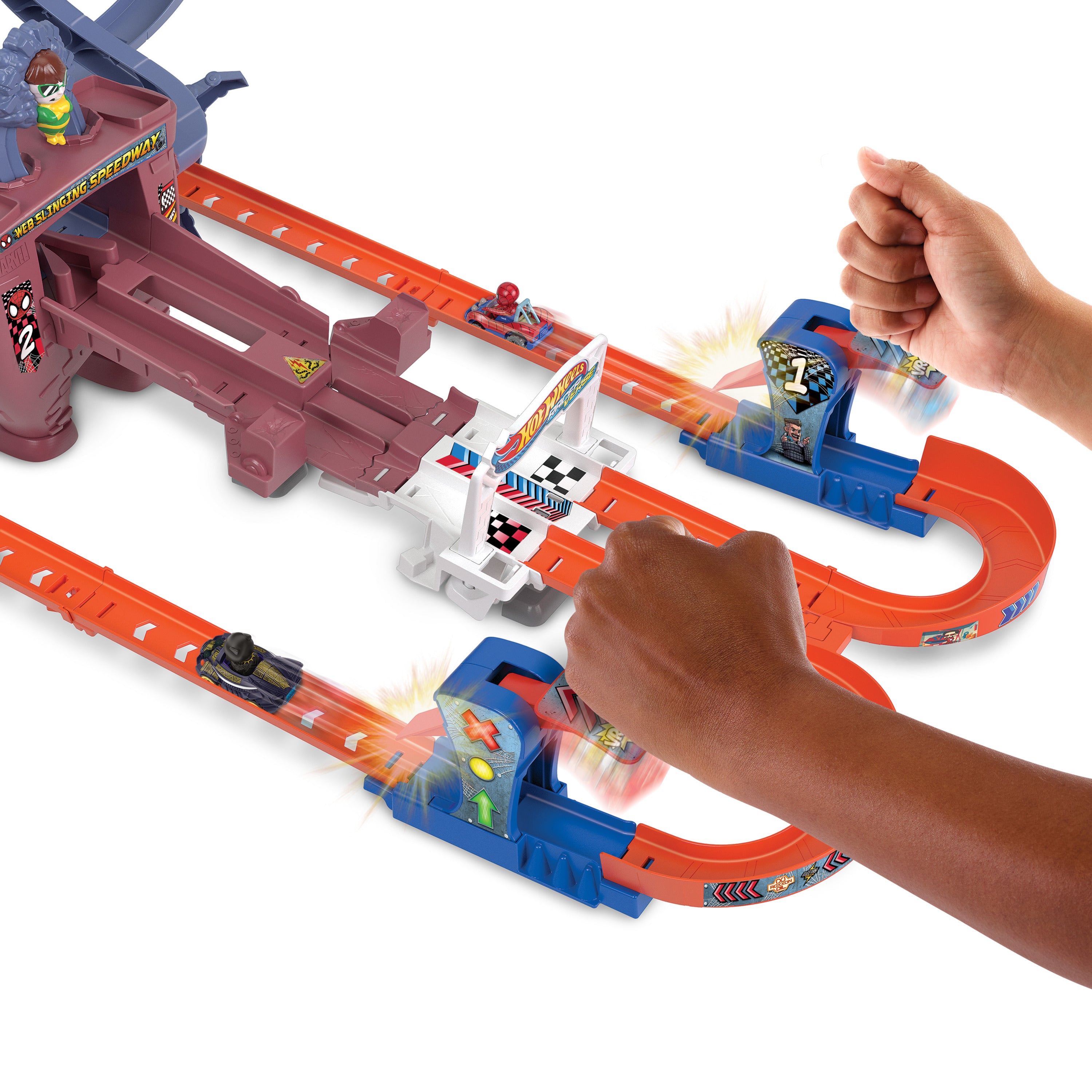 Hot Wheels Racerverse Marvel Pist Seti, 2 Hot Wheels® Yarışçısı