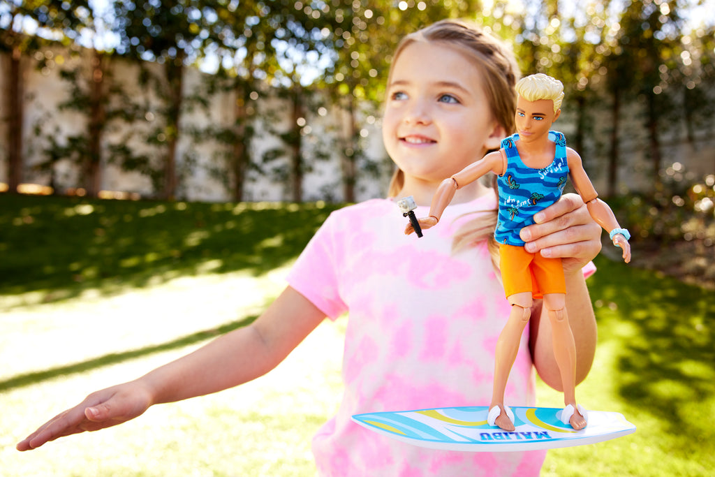 Barbie Ken Sörf Yapıyor Oyun Seti