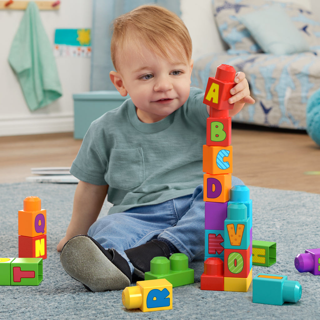 Çocuklar için MEGA BLOKS Fisher-Price Alfabeli Blok Çantası (30 parçalı) ve yeniden kullanılabilen saklama çantası