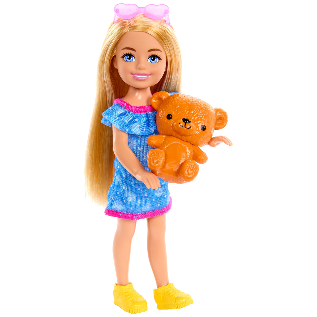 Kıyafetleri ve aksesuarlarıyla Barbie, Skipper, Stacie ve Chelsea'nin yer aldığı Barbie ve kız kardeşleri bebek seti