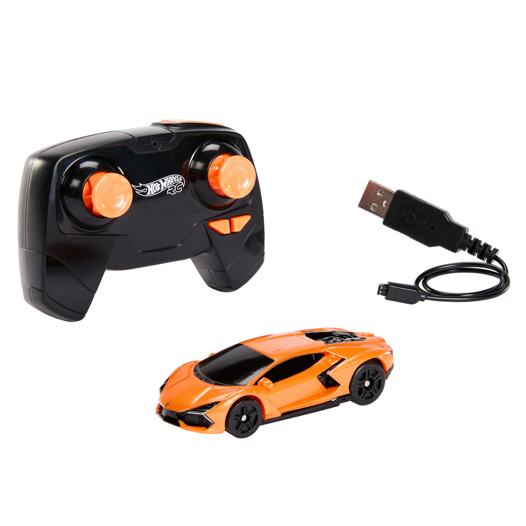 Pille çalışan uzaktan kumandalı ve şarj edilebilir 1:64 ölçekli Hot Wheels Lamborghini Revuelto