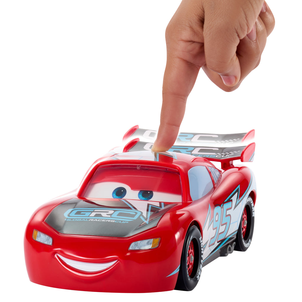 Cars Drift Atabilen Şimşek Mcqueen 2 moda sahip oyuncak araç