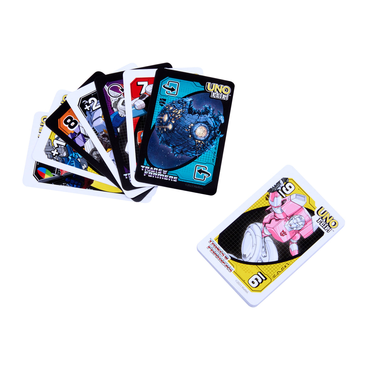 Çocuklar ve aile boyu eğlence için UNO Flip Transformers kart oyunu
