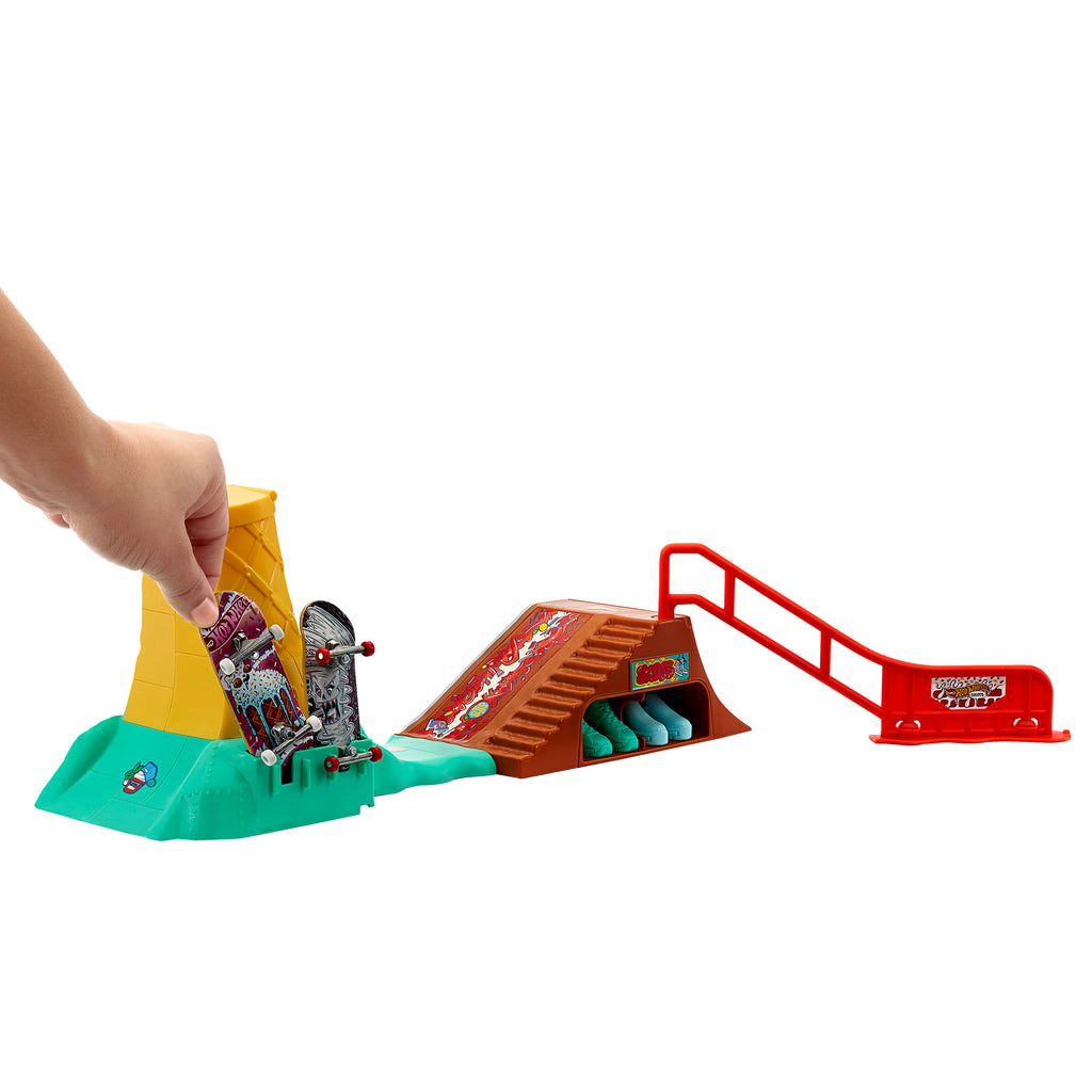 Hot Wheels Skate Tatlı Diyarı Skatepark Seti (Parmak Kaykay)