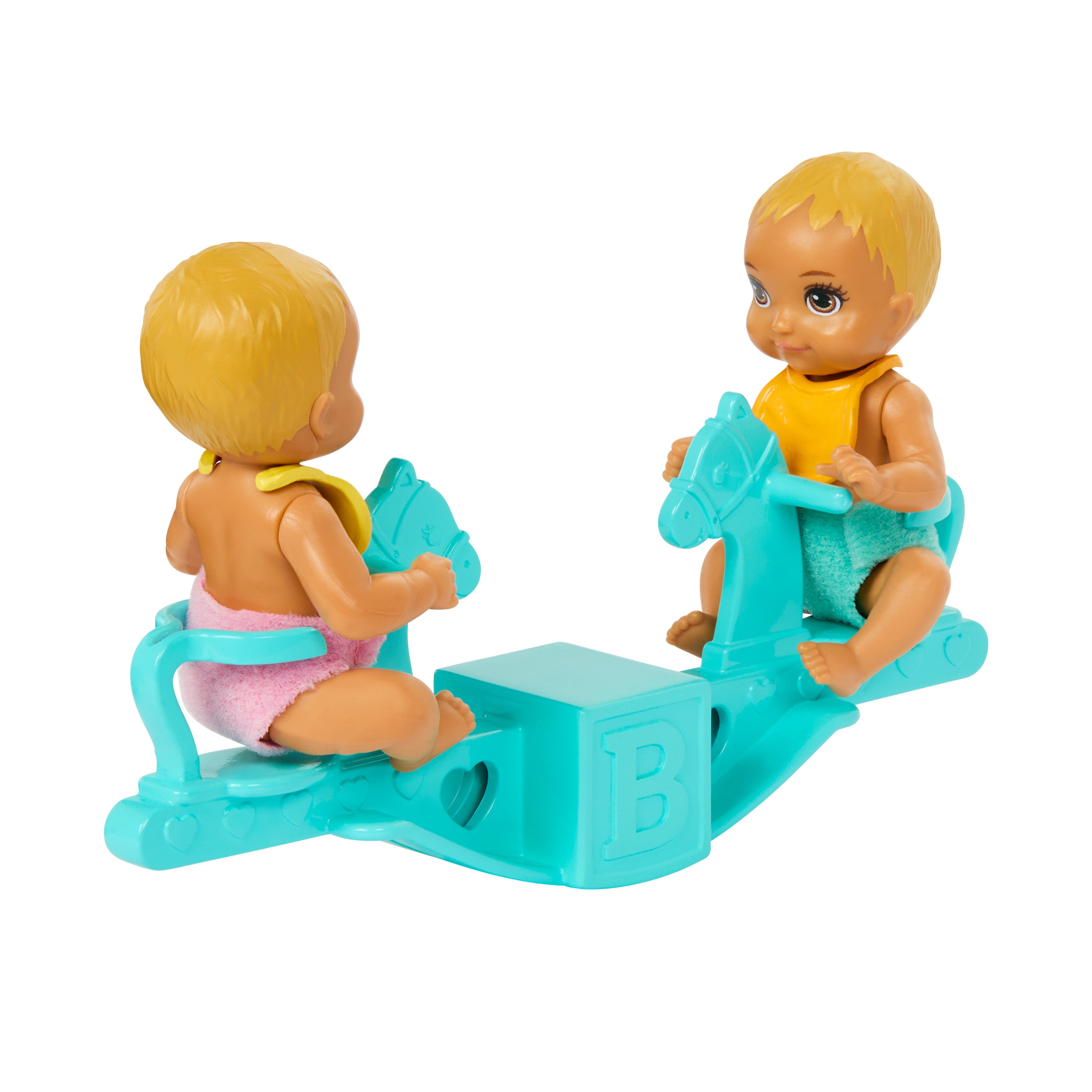 Barbie Skipper İkiz Bebekler Bakımı Oyun Seti, ikiz bebek odası oyun seti ve aksesuarlar
