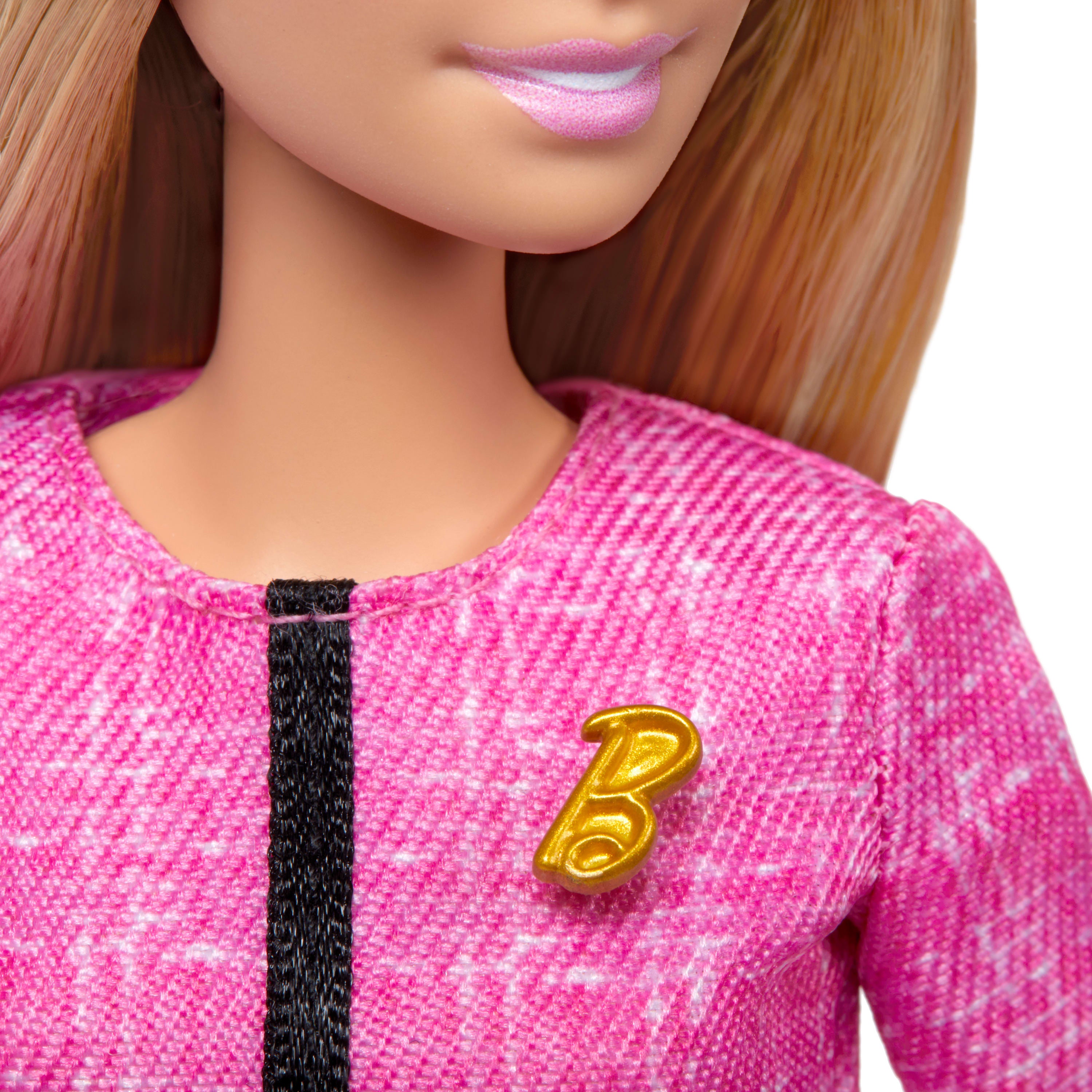 Barbie Geleceğin Lideri Bebek - Pembe Kıyafetli, Rozetli Sarışın Model Bebek
