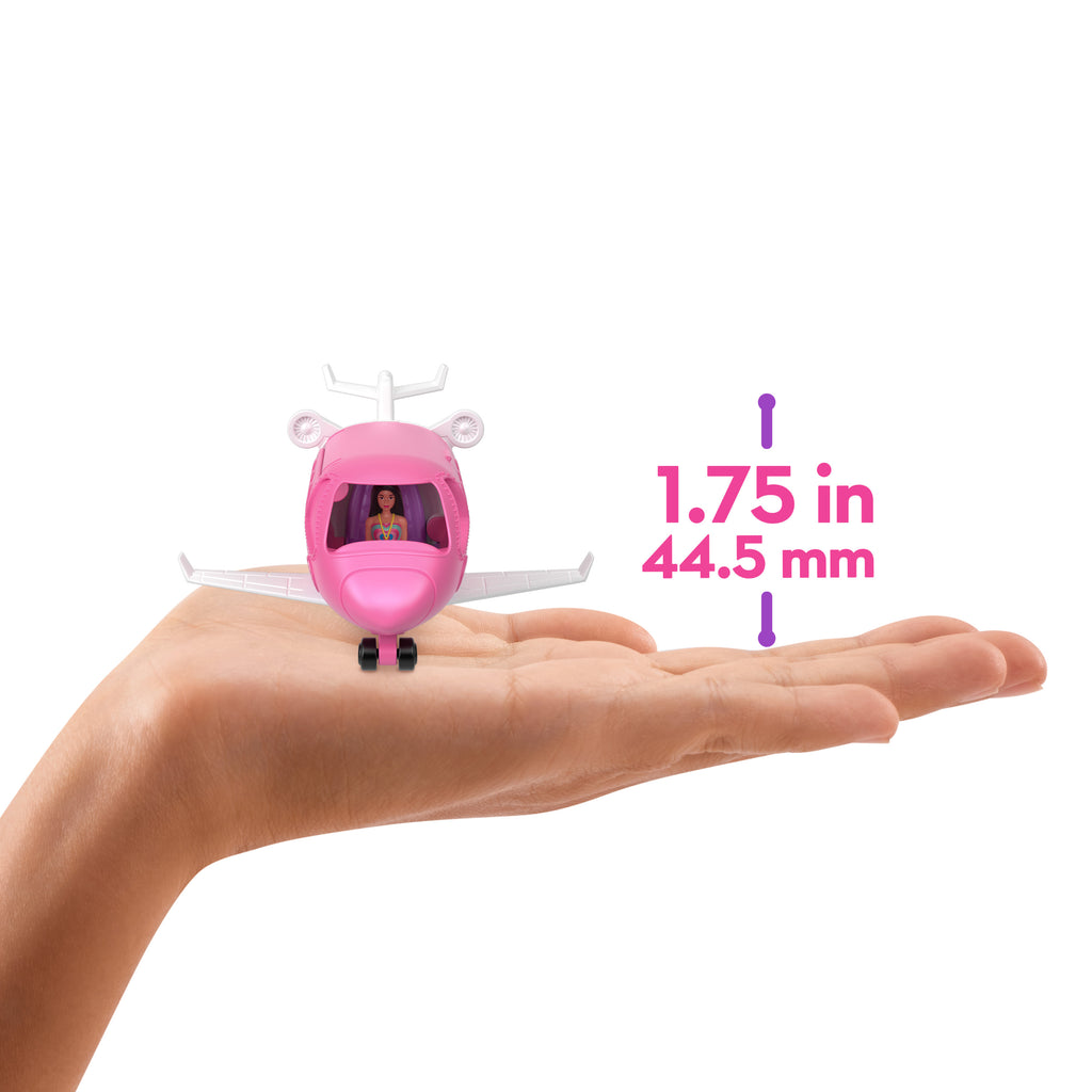 Barbie Mini BarbieLand bebek ve araç seti, 4 cm bebek ile renk değiştiren Rüya Uçağı