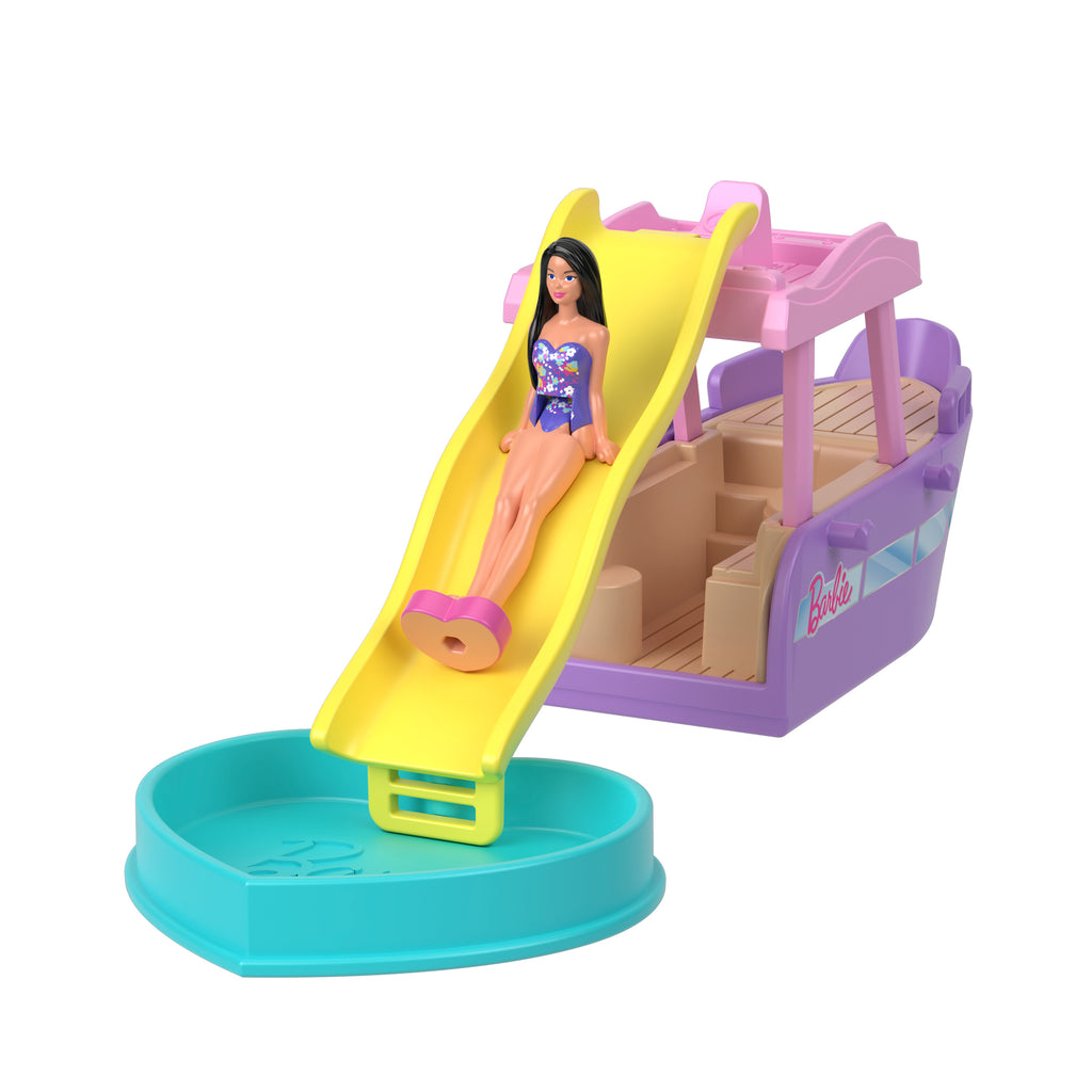 Barbie Mini BarbieLand bebek ve araç seti, 4 cm bebek ile renk değiştiren Rüya Teknesi