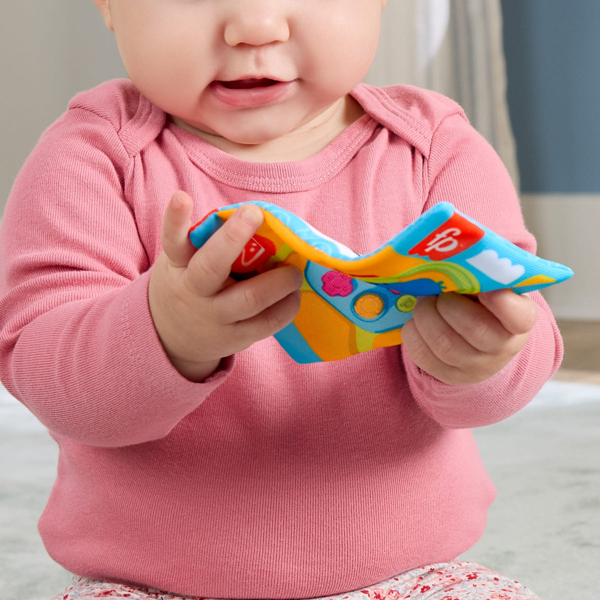 Fisher-Price Minik Oyuncu hediye seti, yenidoğanlara yönelik 3 adet gelişime yardımcı oyuncak