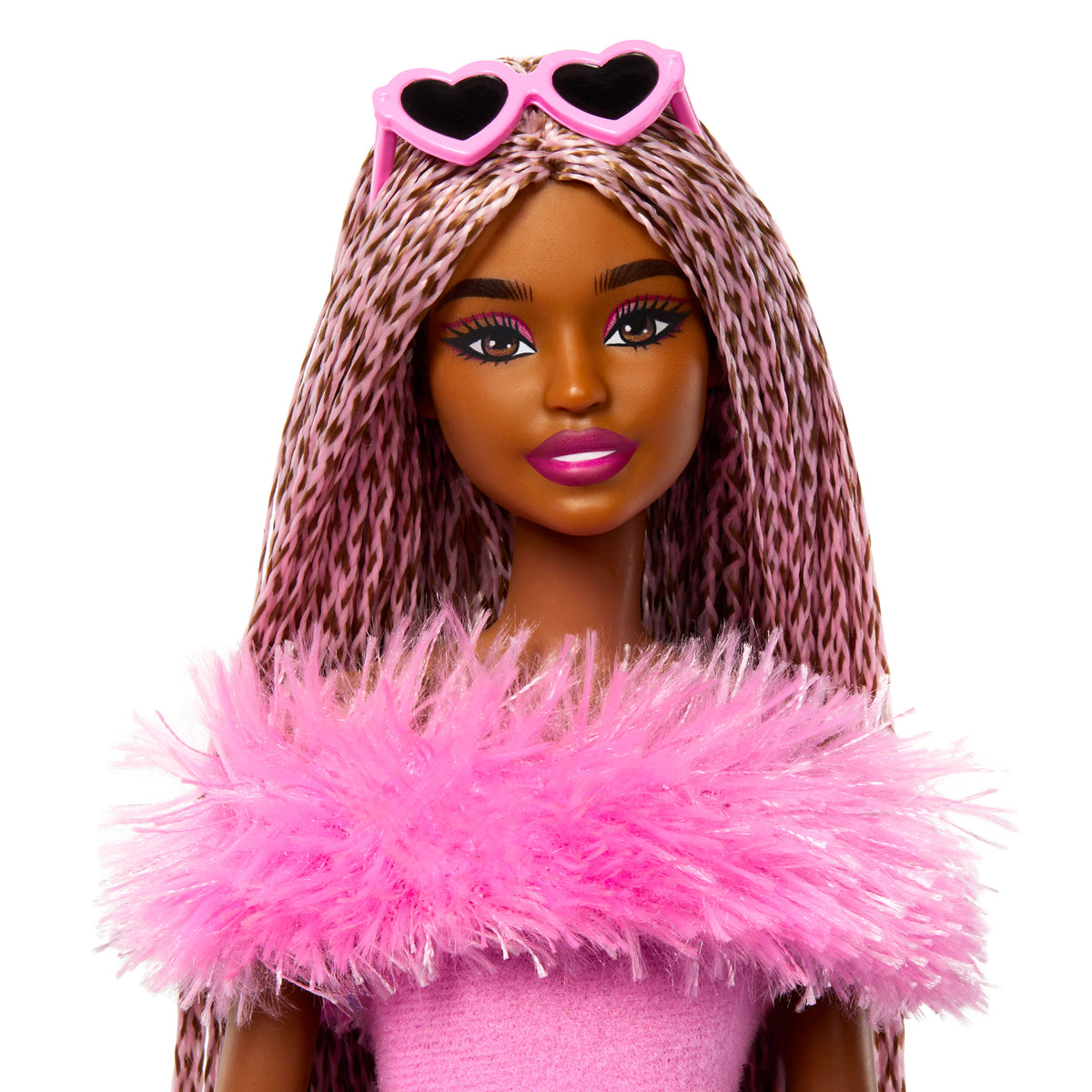 Pembe renkli yumuşacık takımıyla pembe ve kahverengi örgülü saçlı Barbie Stil İkonu bebek (4)