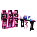 12'den fazla aksesuar ve sürpriz dönüşümler içeren Monster High Draculaura'nın Gizli İksir Odası oyun seti