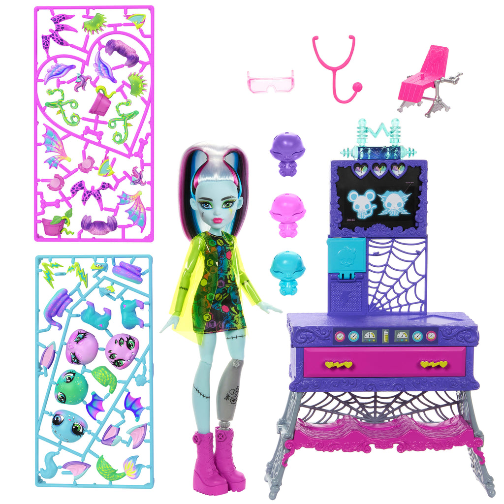 Monster High Frankie Stein Evcil Hayvan Kiti bebek ve evcil hayvanlı oyun seti, sayısız evcil hayvan kombinasyonu için 30'dan fazla aksesuar