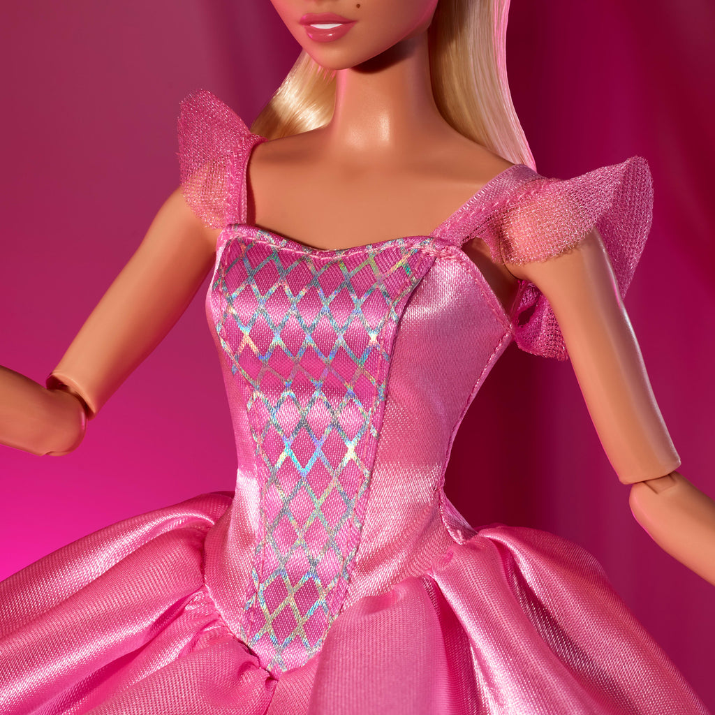 Satenimsi pembe tütüsüyle koleksiyona uygun Barbie Signature Balerin bebek