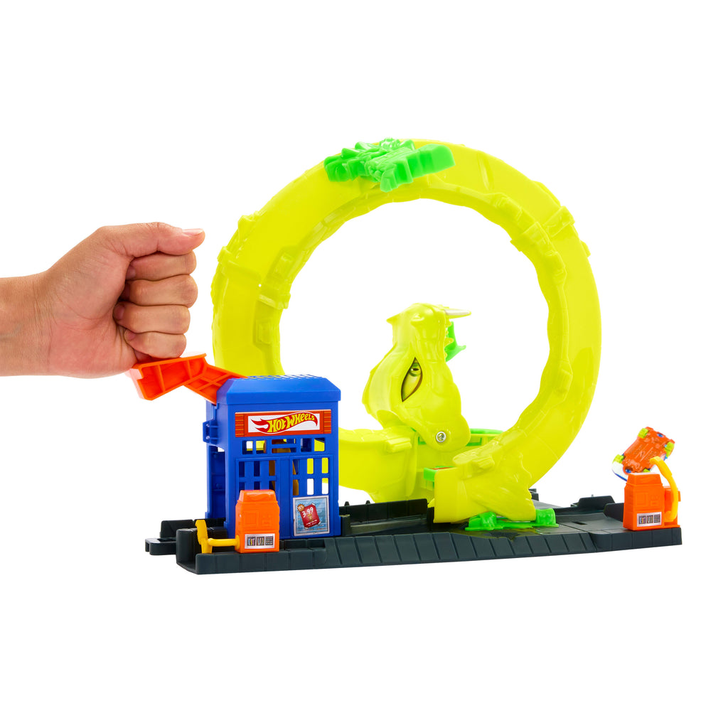 Hot Wheels City Yılan Sarmal Saldırı Oyun Seti
