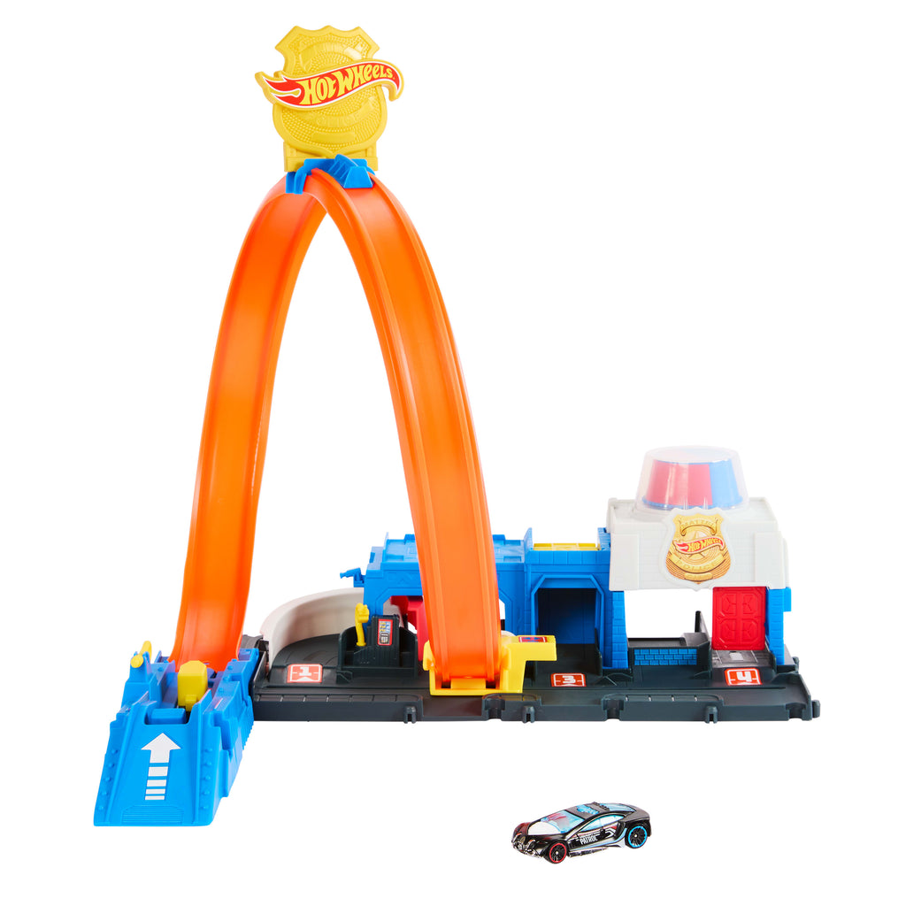 Hot Wheels® Polis İstasyonu Oyun Seti, 1:64 ölçekli oyuncak polis arabası ve ayarlanabilir pist çemberi