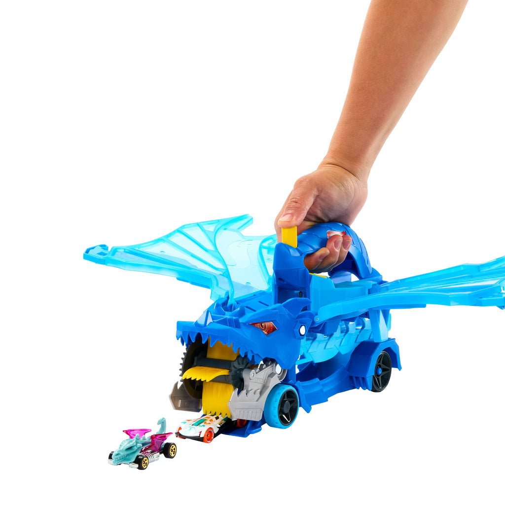 Hot Wheels City Dev Taşıyıcı Tır - Ejderha Fırlatma ve Pist Seti + 2 Adet 1:64 Ölçekli Metal Araba