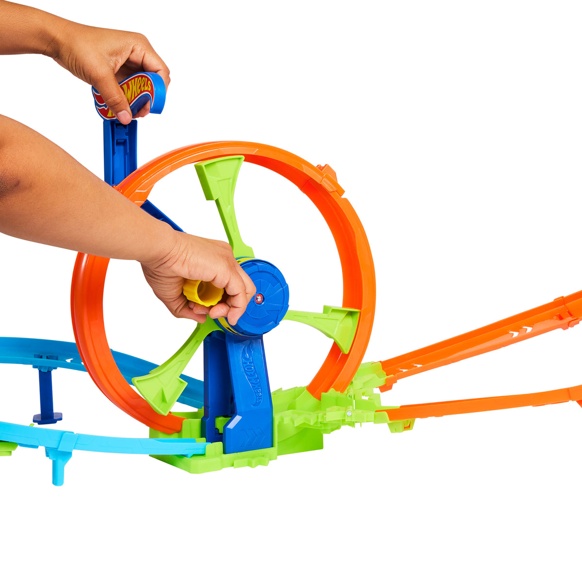 Hot Wheels Sürat Çemberi oyun seti ve 1:64 ölçekli metal oyuncak araba, çarpışma temalı pist seti