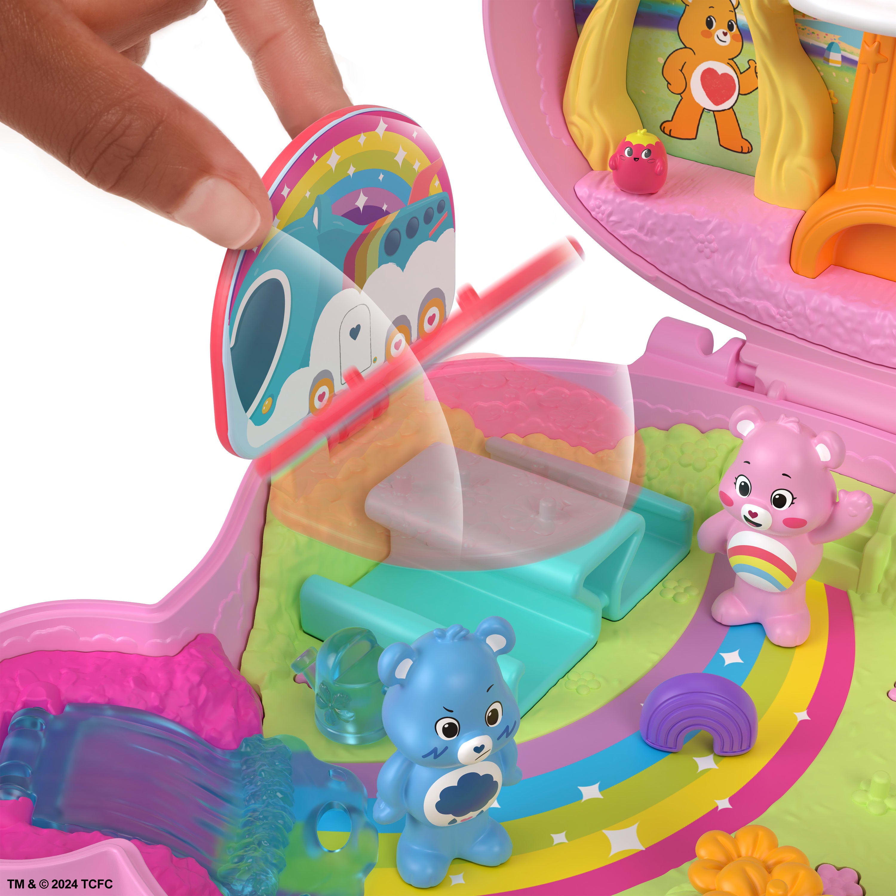Polly Pocket ve Care Bears bebekler ve oyun seti, oyuncak araba ve temalı aksesuarlar, mini seyahat oyuncağı