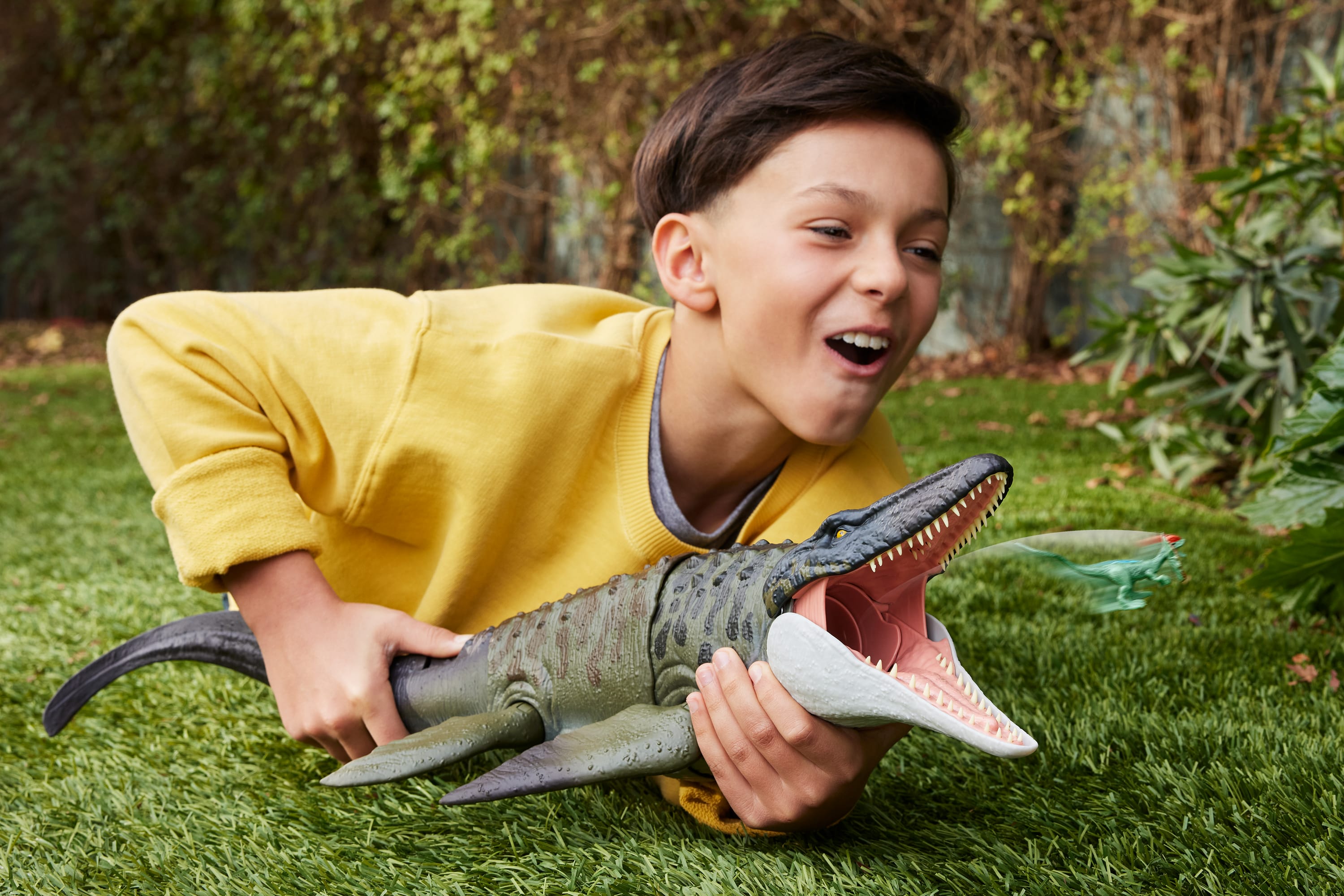 Jurassic World Rebirth Mosasaurus aksiyon figürü ve mini Dilophosaurus, dinozor oyuncağı