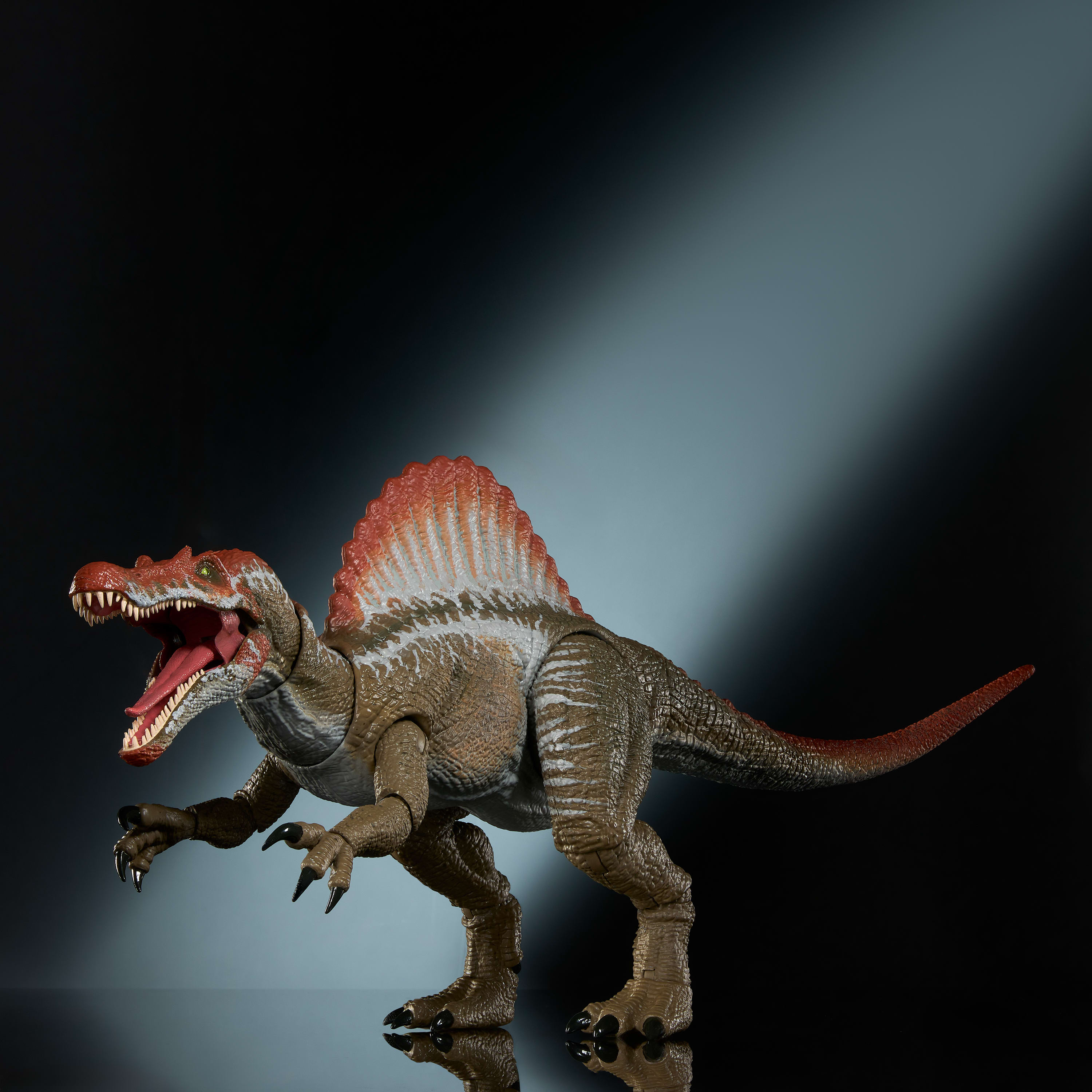 Jurassic Park 3 filminden uyarlanan, çok büyük ölçekli Jurassic World Hammond Koleksiyonu Spinosaurus aksiyon figürü
