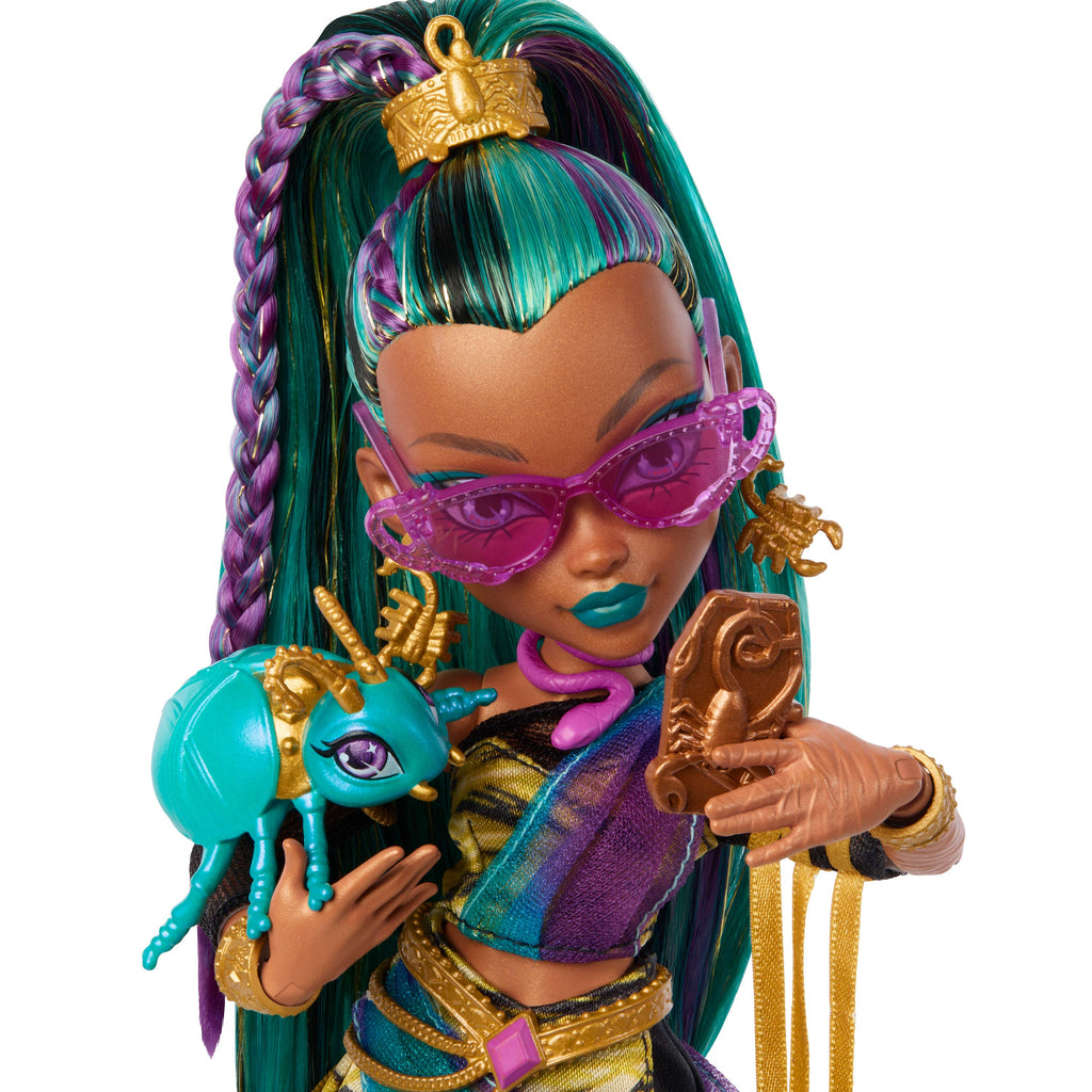Monster High Nefera de Nile moda bebeği