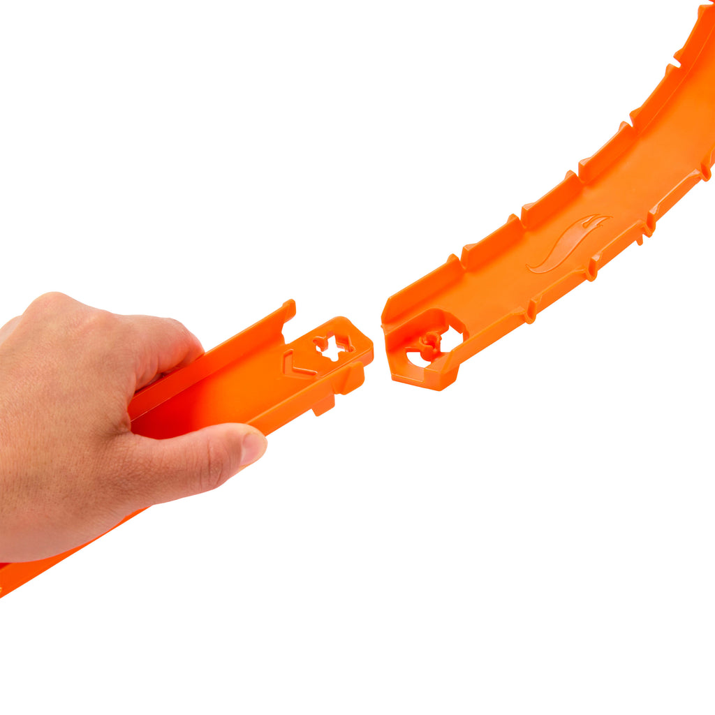 Hot Wheels Track Creator Çoklu Pist Paketi - 2 Metal Araba + 8 Metre Speed Snap Pist Seti (JDW42)
