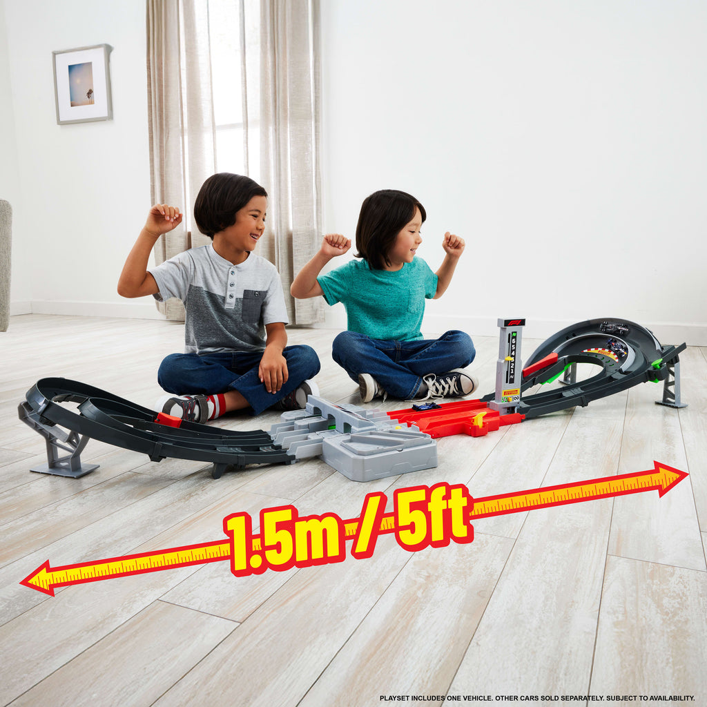Hot Wheels Racing Formula 1 Grand Prix Pisti Seti (3 Araçlı)