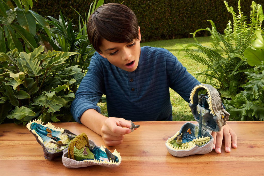 Jurassic World Mikro Oyun Setleri, 3 mini figür ve etkileşimli 4 özellik