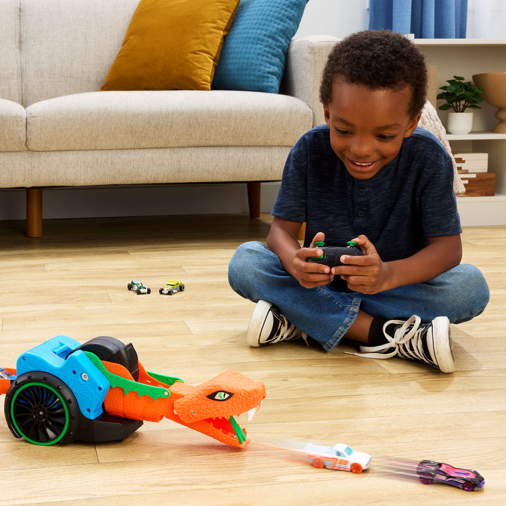 Hot Wheels Let's Race Slither 'N Strike Uzaktan Kumandalı Yılan ve Araç