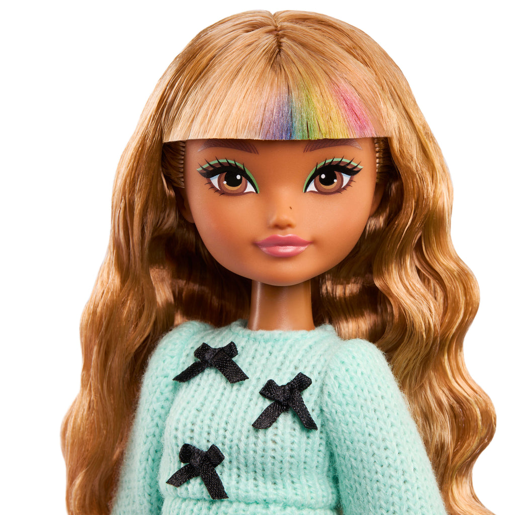 Barbie Dream Besties Zia bebek ile saç ve ay temalı 7 aksesuar