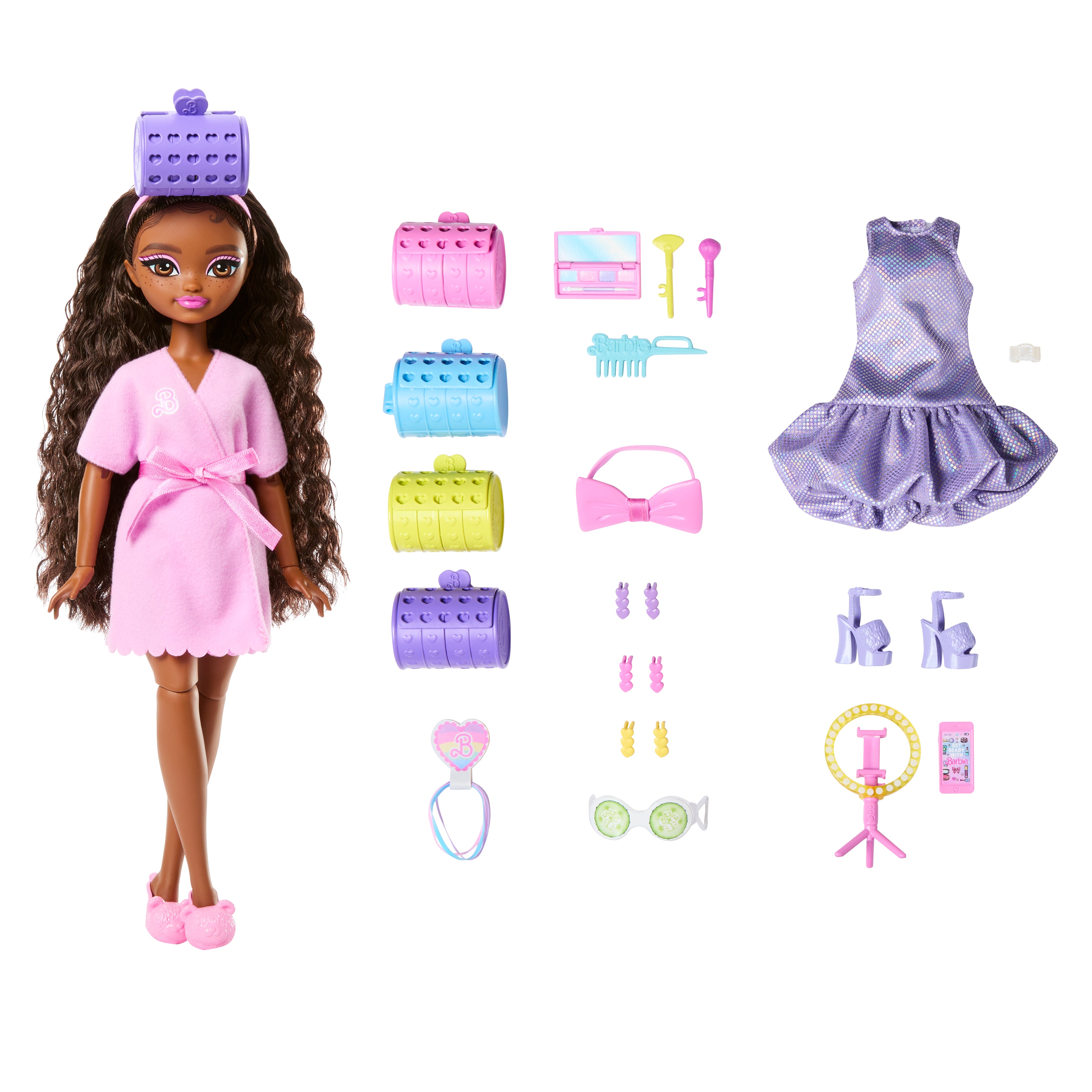 Barbie Dream Besties BARBIE İLE HAZIRLAN™ bebek serisi, sürprizler ve 15'ten fazla görünüm