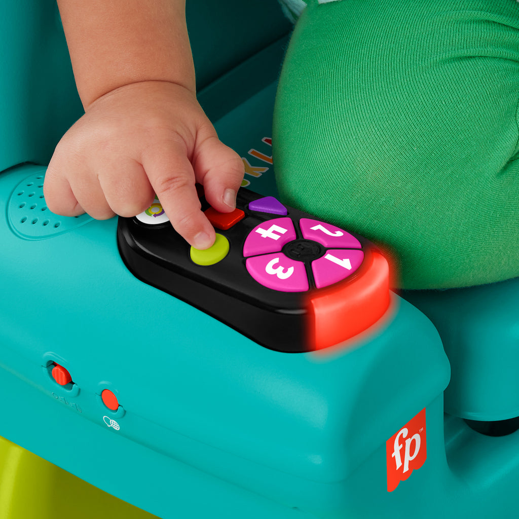 Birden fazla dil desteğiyle yürüme çağındaki çocuklar için turkuaz renkli elektronik ve eğitici Fisher-Price Eğlen ve Öğren Yaşa Göre Gelişim İlk Koltuğum