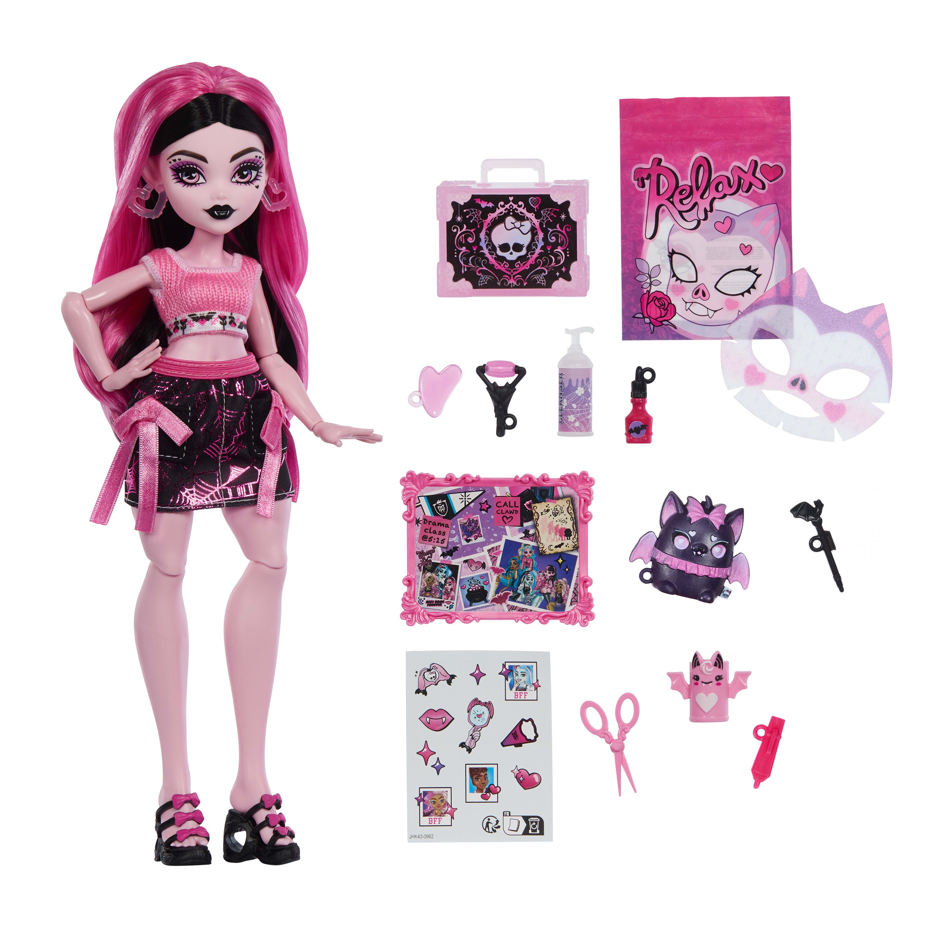 13 gerçekçi aksesuarı ile Monster High Güzellik Sırları Draculaura bebek