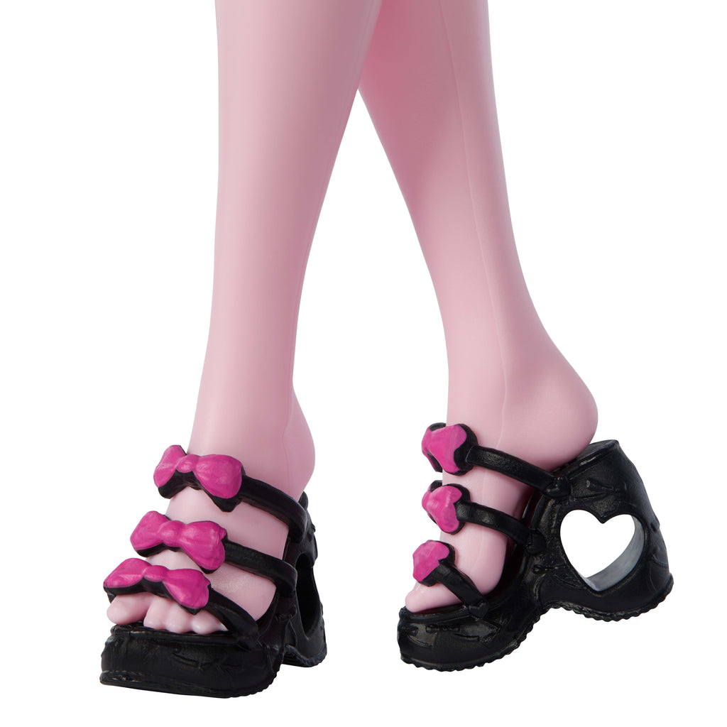 13 gerçekçi aksesuarı ile Monster High Güzellik Sırları Draculaura bebek