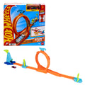 Hot Wheels Şampiyonların Pist Seti ve 1:64 ölçekli metal araba, çemberli veya rampayla akrobasi hareketleri (Stiller çeşitlilik gösterebilir)