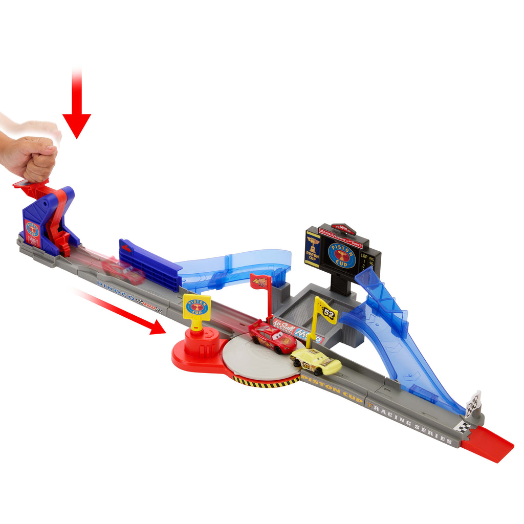 Disney ve Pixar Cars Piston Kupası Akrobasi Hız Pisti oyun seti ile Şimşek McQueen oyuncak araba