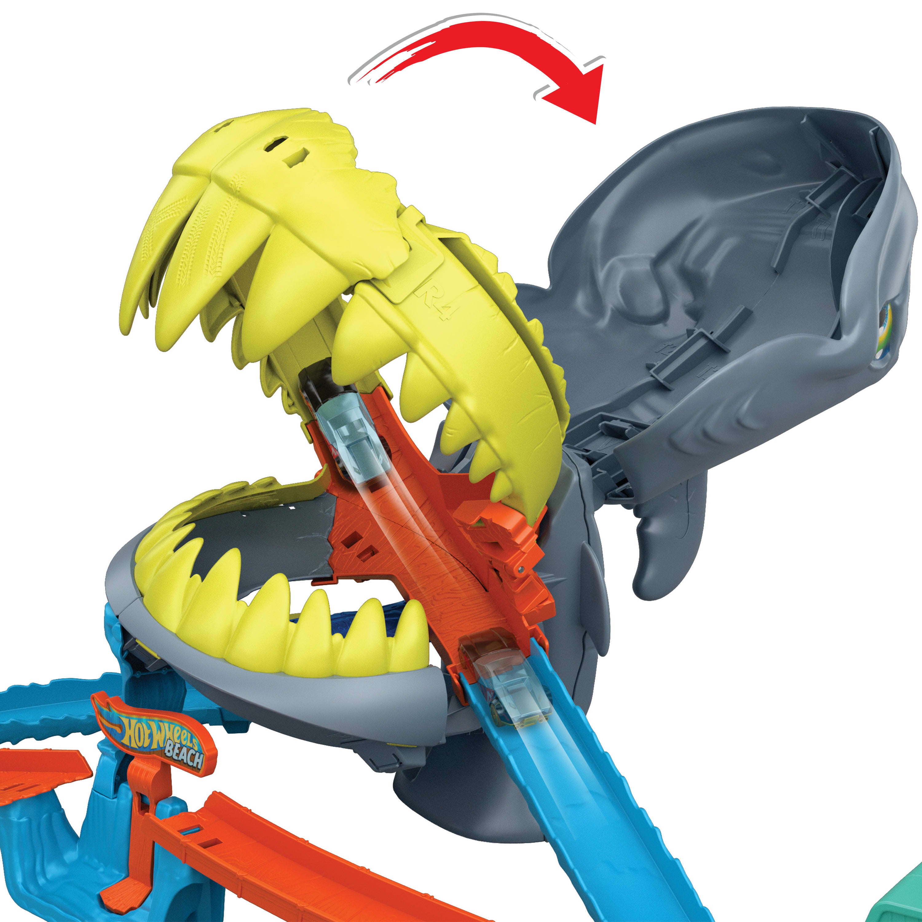Büyük bir zafer anı yaşatan Hot Wheels City Köpek Balığı Macerası oyun seti  ve 1:64 ölçekli metal oyuncak araba