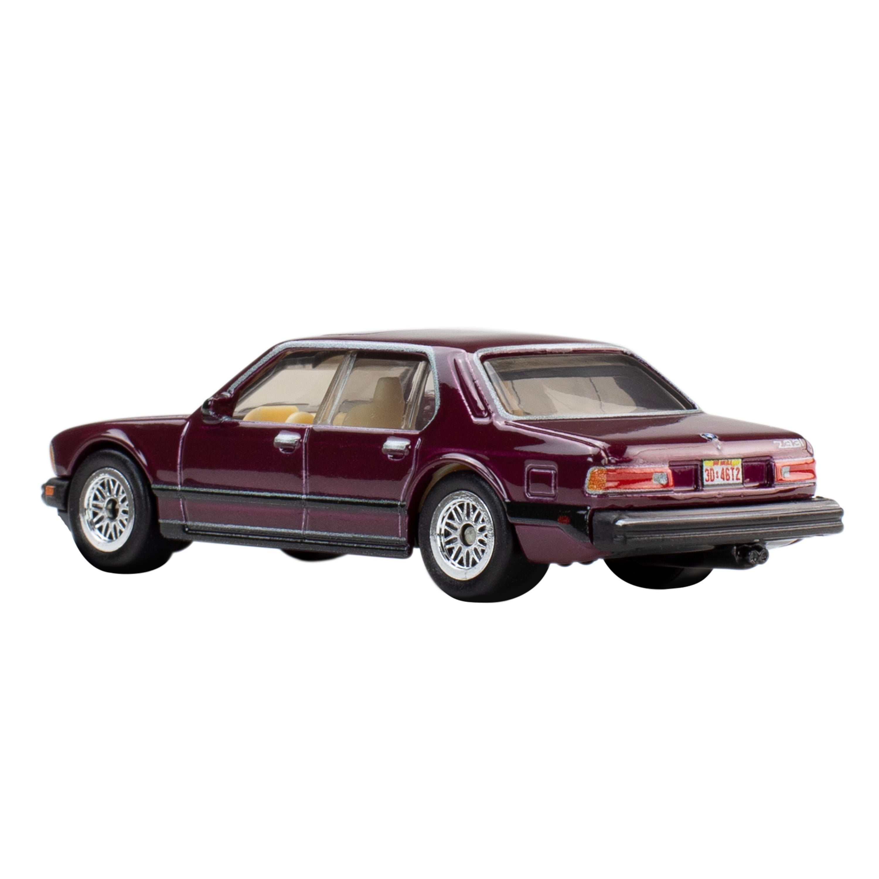 Hot Wheels Premium Pop Culture Stranger Things 1983 BMW 733i 1:64 Model Araba