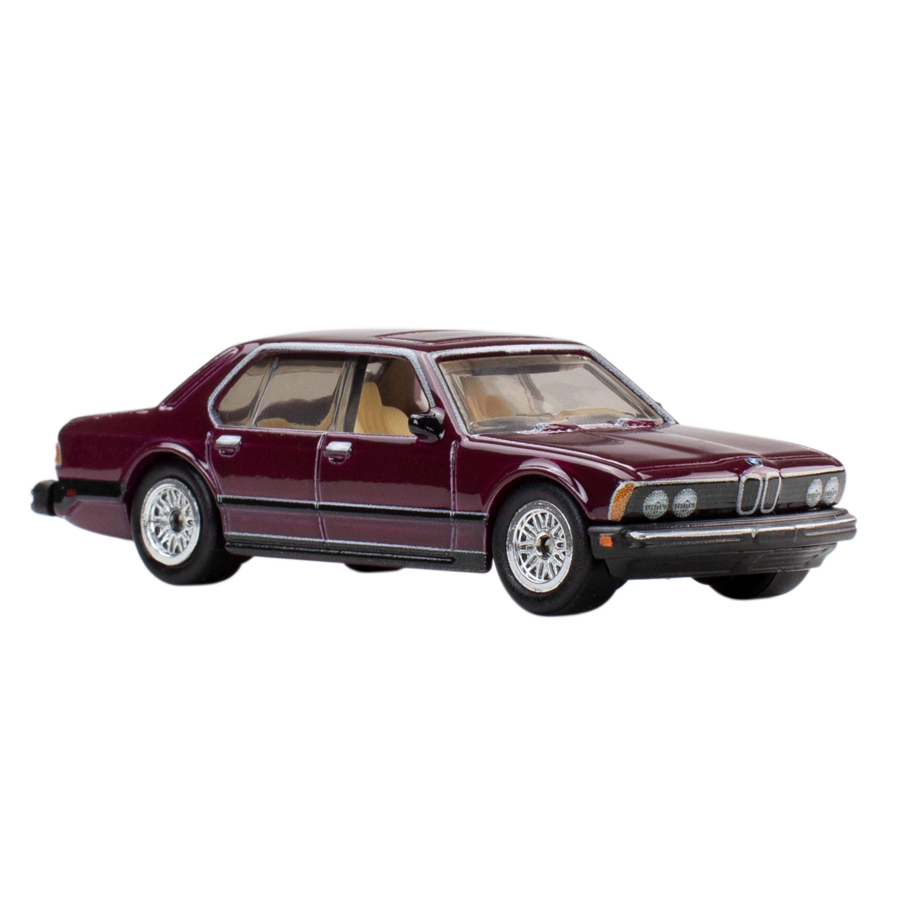 Hot Wheels Premium Pop Culture Stranger Things 1983 BMW 733i 1:64 Model Araba