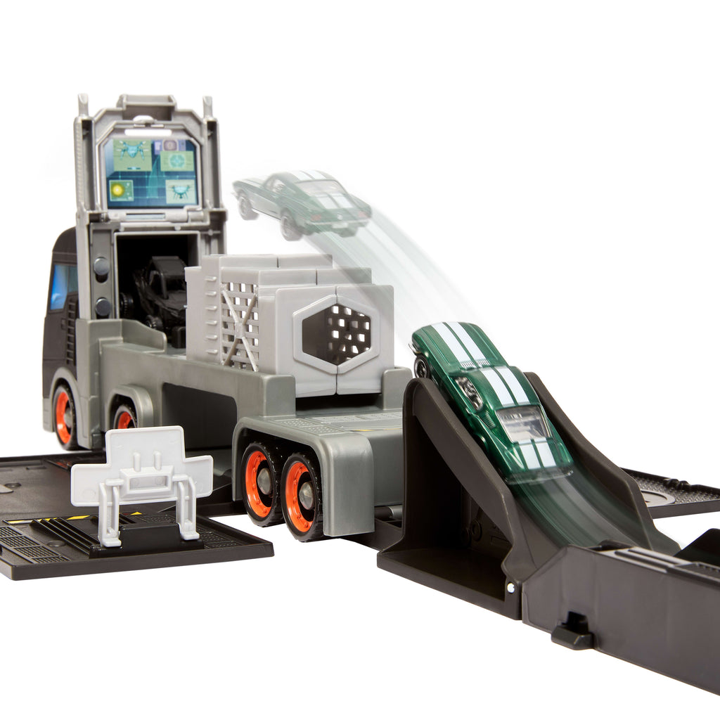 Matchbox Dönüşen Mobil Komuta Merkezi (Transforming Mobile Command)