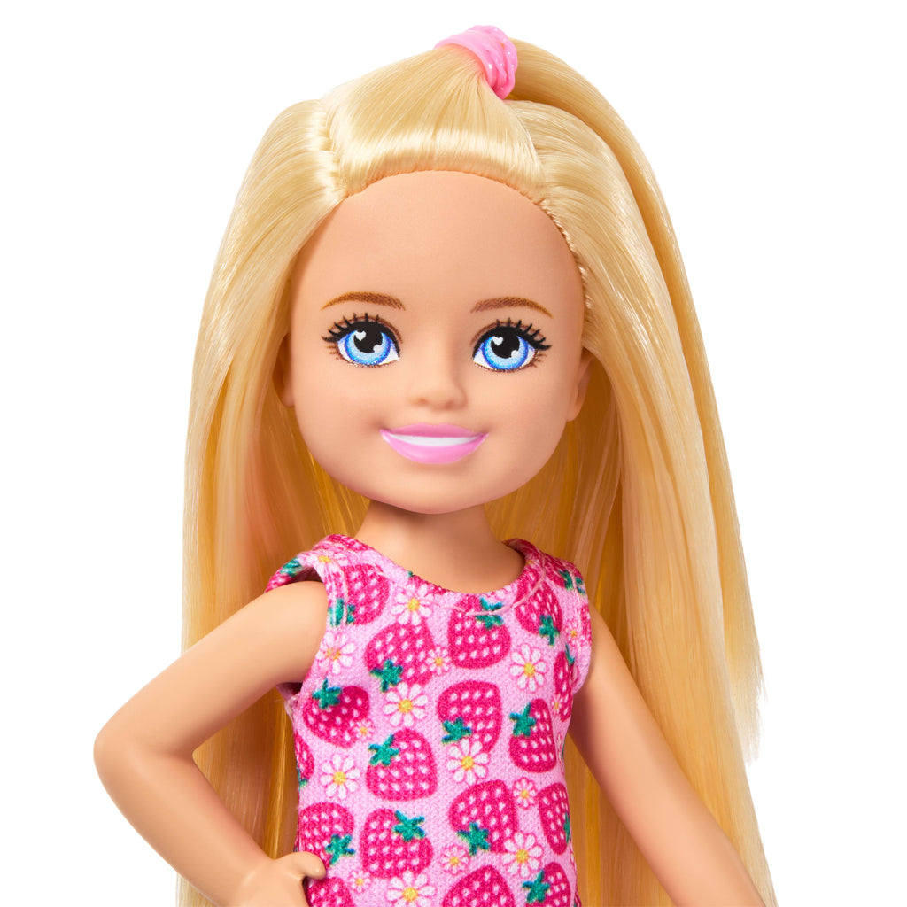 Barbie Chelsea küçük bebek (çilek desenli elbise)