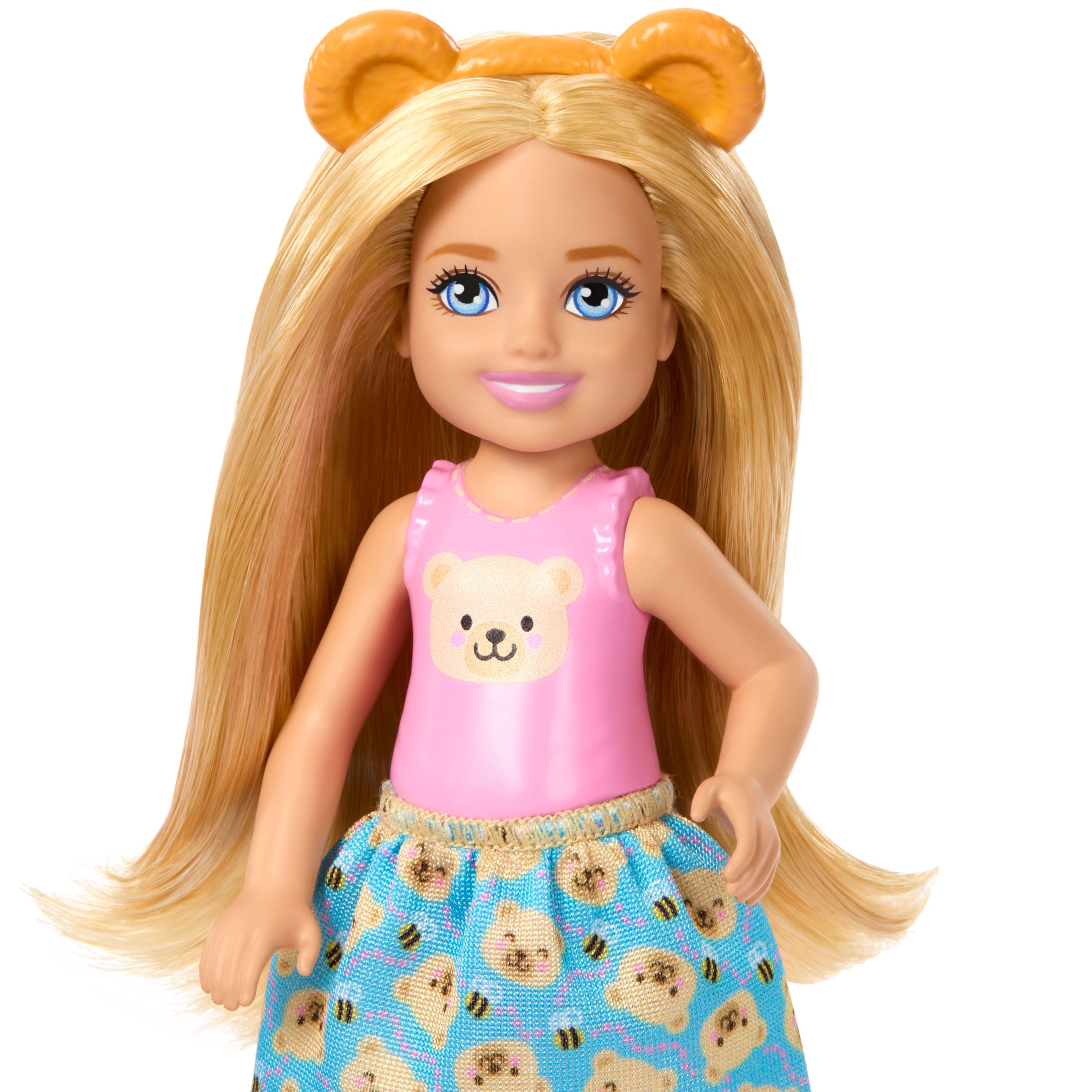 Barbie Aile ve Dostlar Çay Partisi açılır oyun seti, küçük Club Chelsea bebek ve 10'dan fazla aksesuar