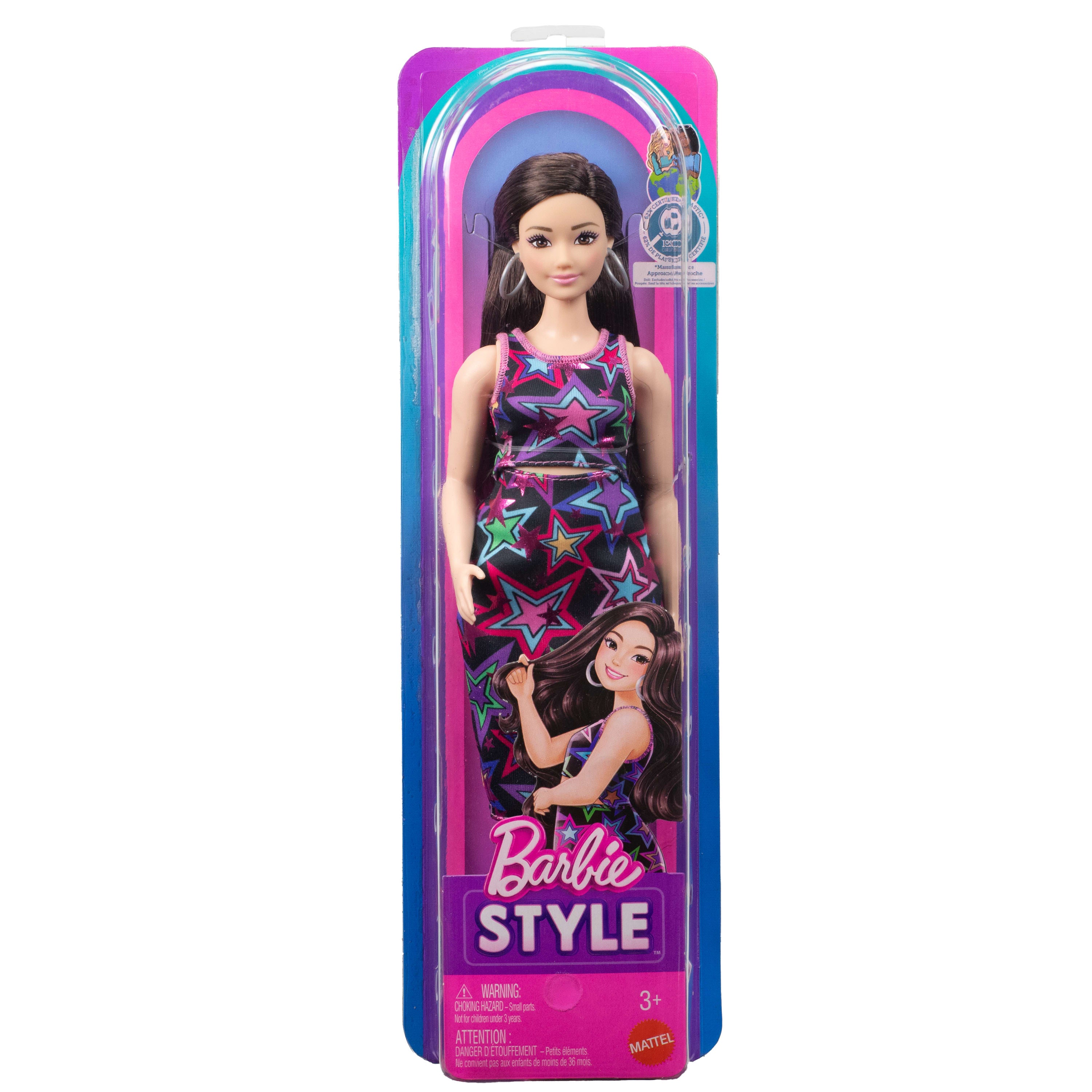 Yıldız baskılı elbisesi ve pembe spor ayakkabılarıyla kahverengi saçlı Barbie Fashionistas Style bebek (251)