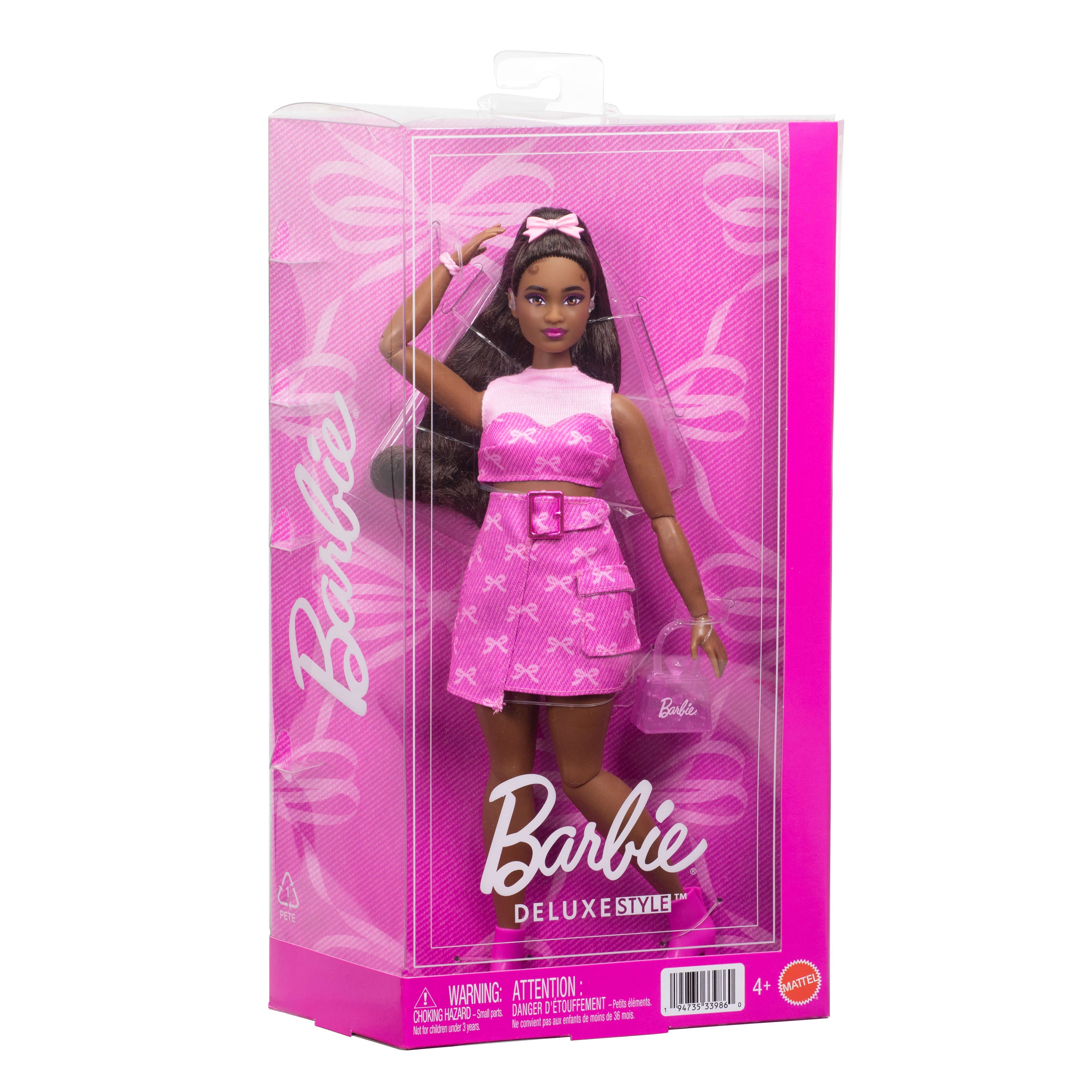 Barbie Deluxe Style Moda Bebek – Kurdele Desenli Pembe Kot Takım, Siyah Saçlı ve İşitme Cihazlı (JJN70)